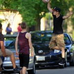 Justin Bieber sport: basket slam dunk