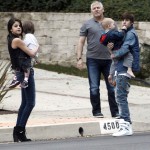 Justin, hans pappa, syskon och Selena @Benihana