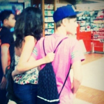 Justin och Selena anländer till Indonesien (Jakarta)