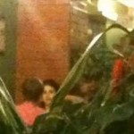 Justin Bieber och Selena Gomez äter middag i Indonesien