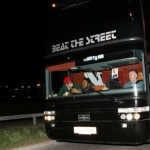 Justin på turnébussen med sin crew