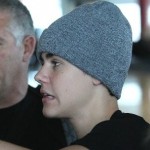 Justin anländer i Sydney, Australien