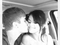 Selena Gomez födelsedag: Hon spenderade dagen med Justin- puss i bilen