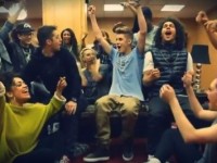 Bild på Justin som vinner MTV EMA