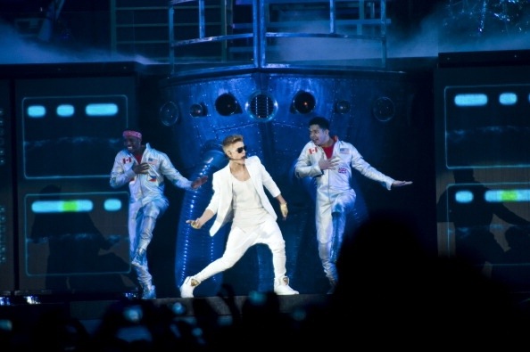 Justin uppträder i Barcelona